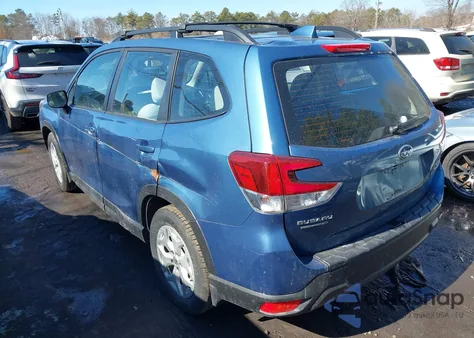 2021 Subaru Forester z USA, uszkodzony, nr VIN JF2SKADC3MH542795